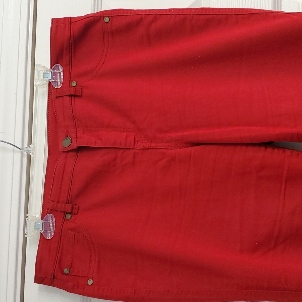 Red stretch jeans - Picture 2 of 6
